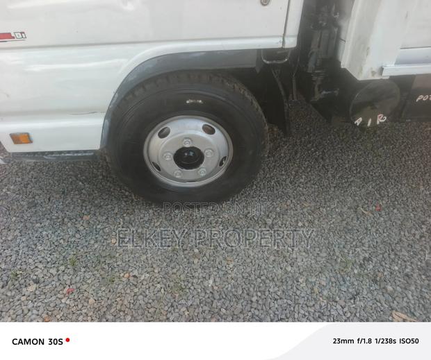 Isuzu NKR 2013 White - thumbnail 6