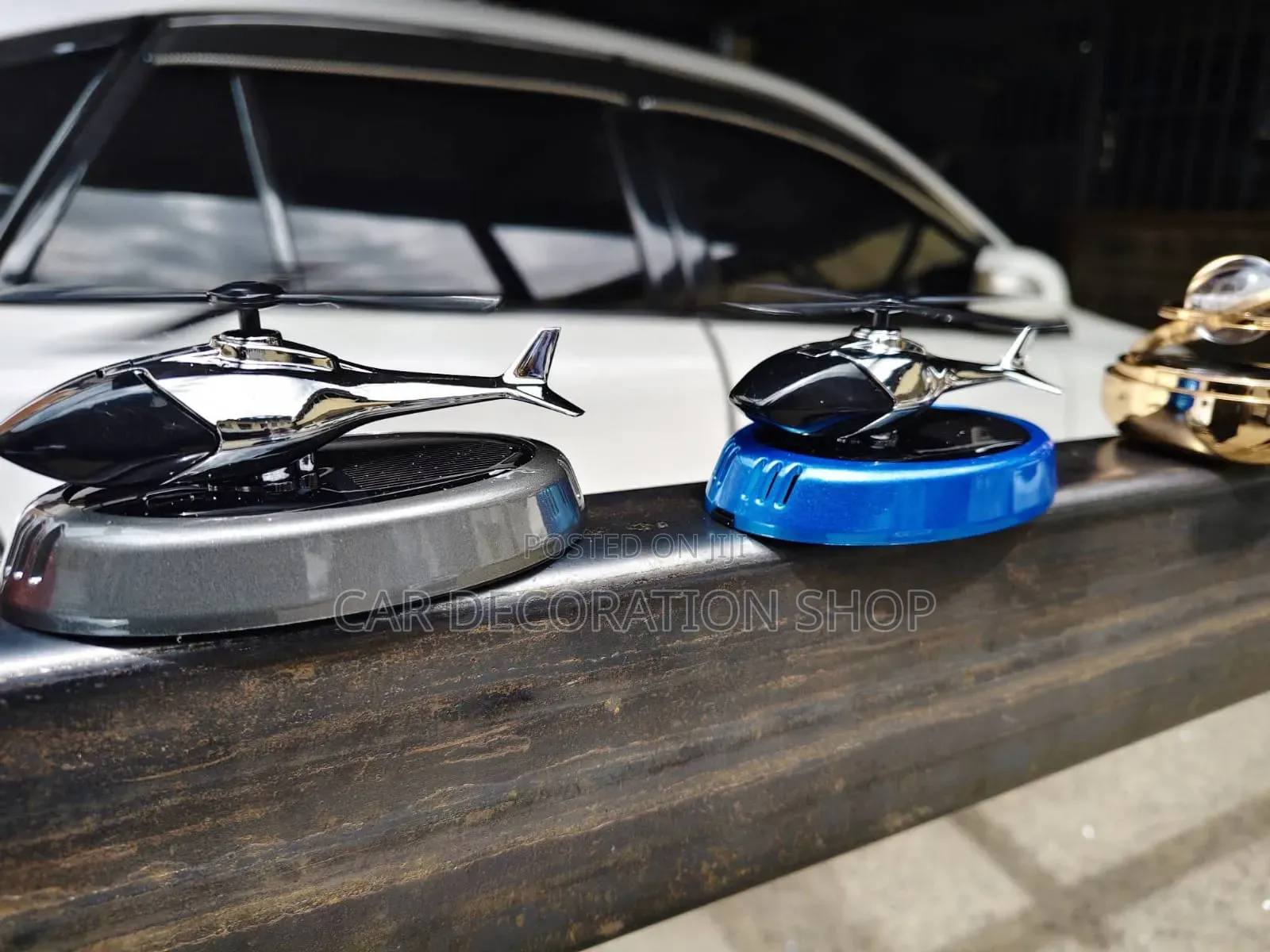 Novelty Car Dashboard Air Freshener Shaped Like Miniature Helicopter