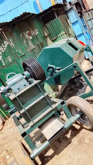 Ball Mill Gold Stone Crusher Into Powder