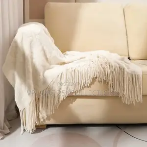 Nordic Style Sofa Throw Blanket With Tassels