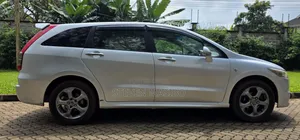 Honda Stream 2009 Silver
