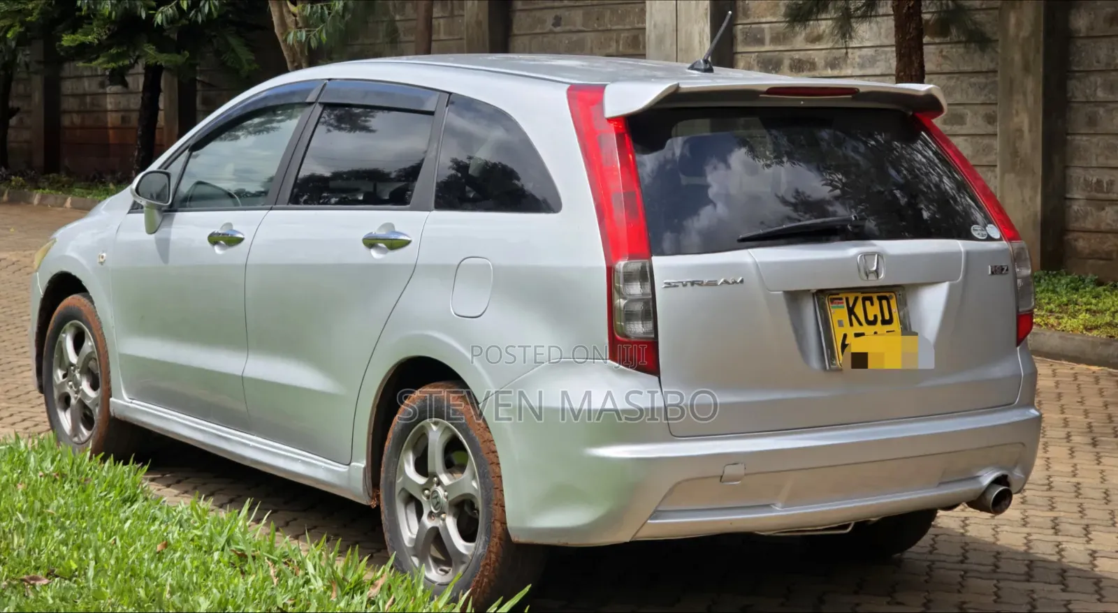 Honda Stream 2009 Silver