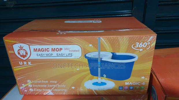 Urk Magic Mop 360° Rotating Spin Mop With Bucket 2 Microfiber Heads - main view