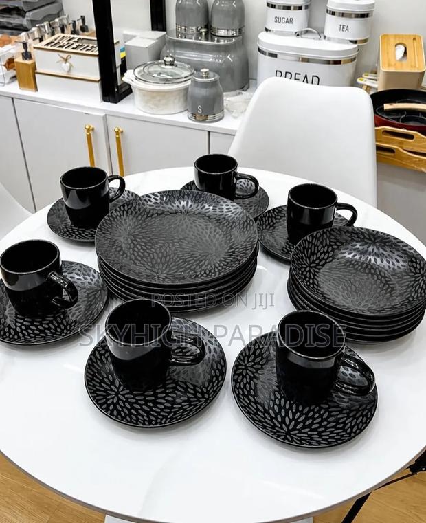 24pcs Black Dinner Set  