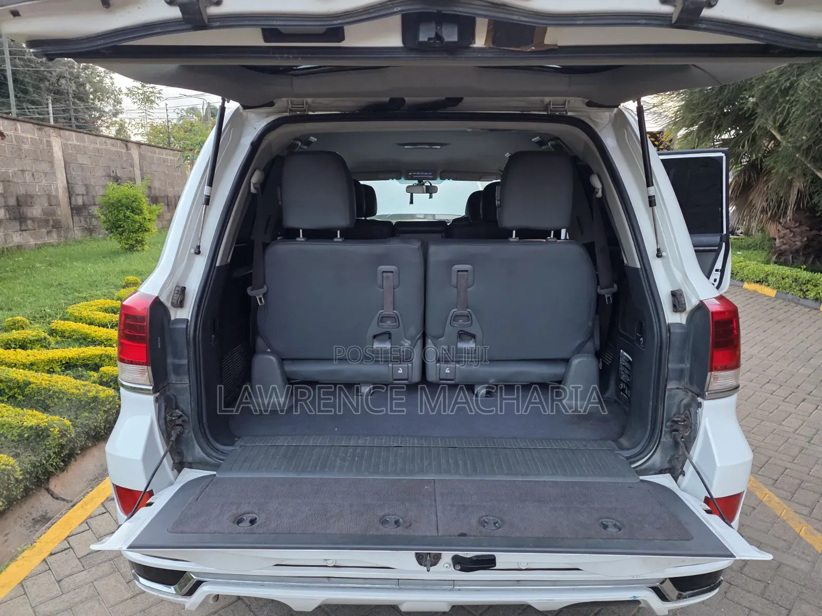 Toyota Land Cruiser 2013 White