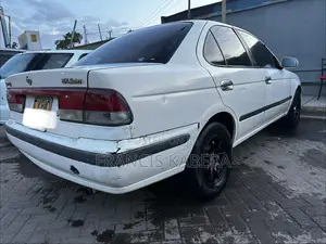 Nissan FB15 2006 White
