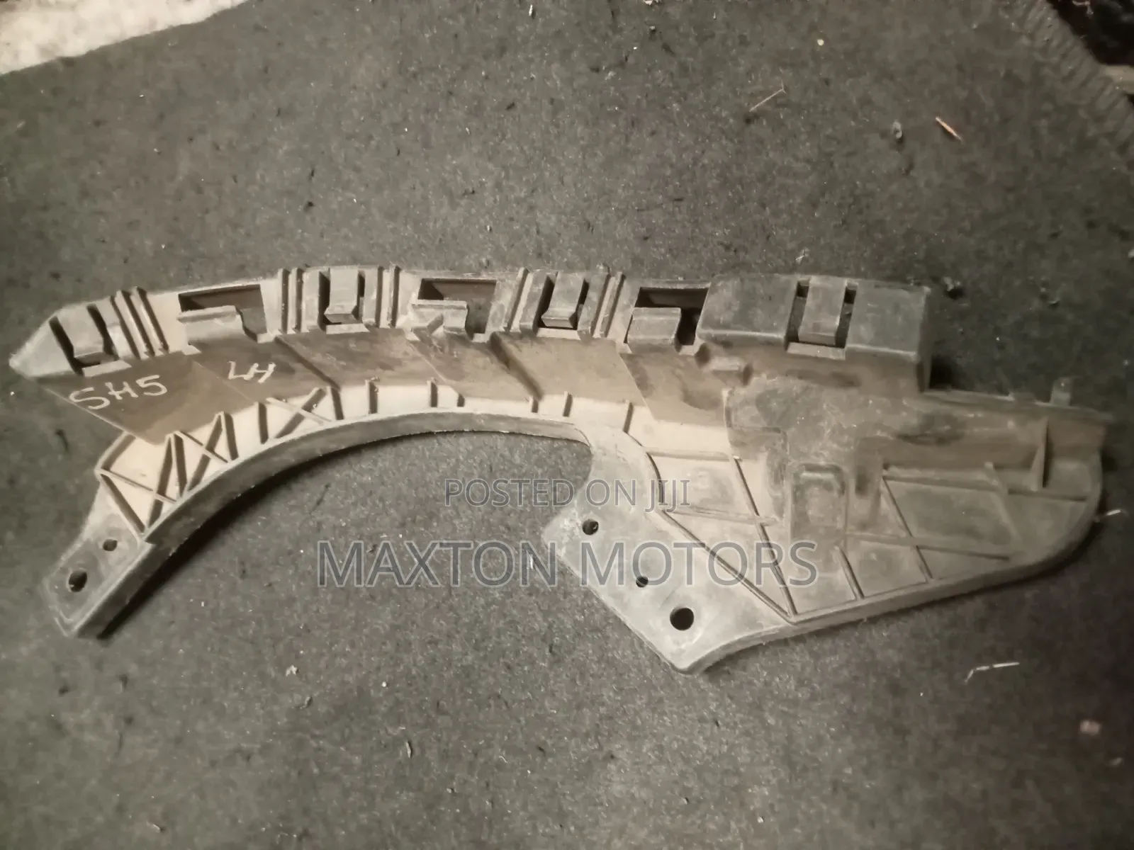 Subaru Forester Sh5 Headlight Bracket