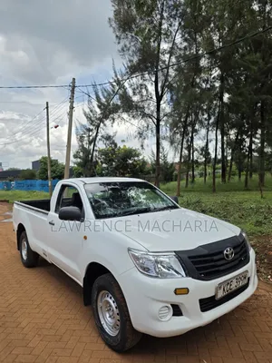 Toyota Hilux 2015 White