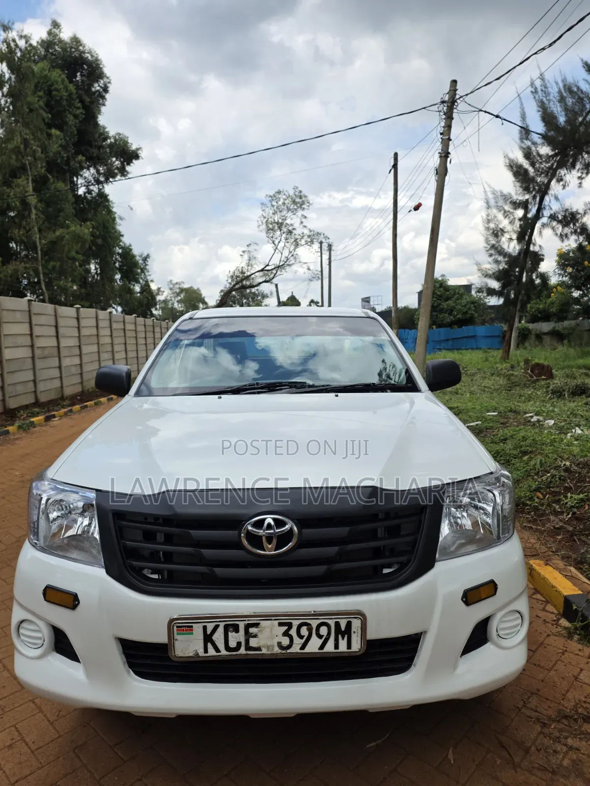 Toyota Hilux 2015 White