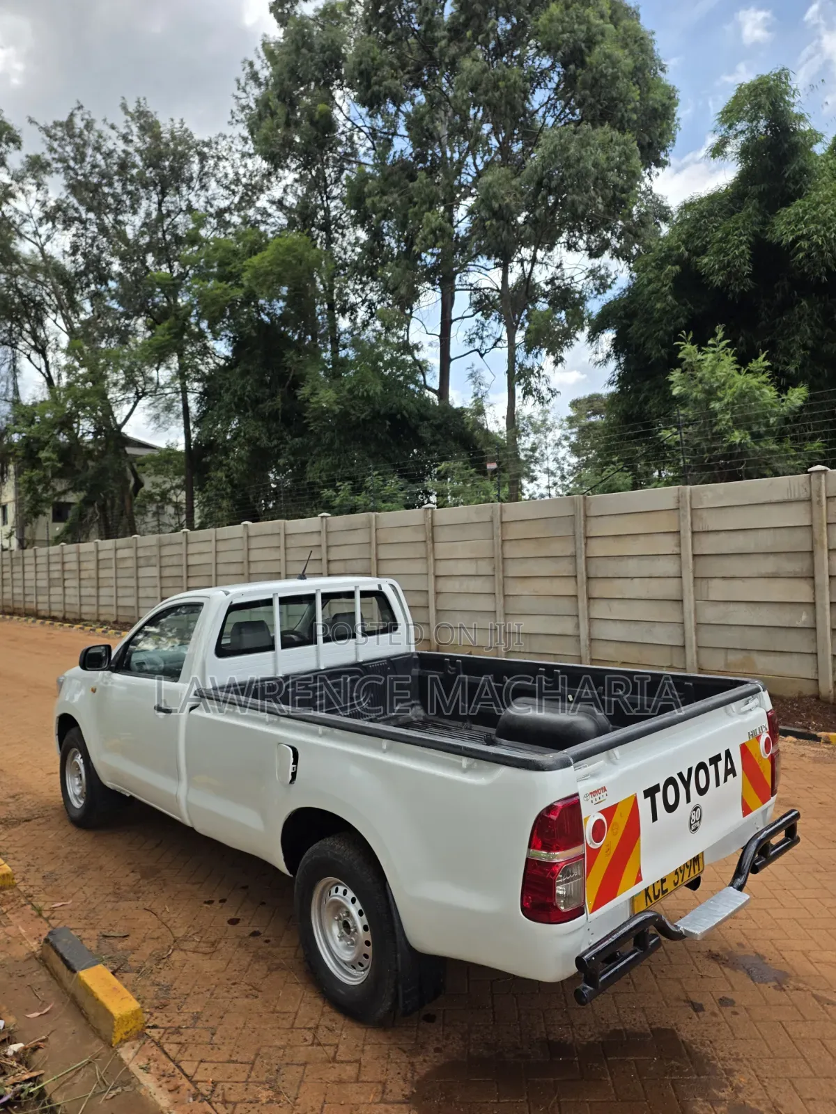 Toyota Hilux 2015 White