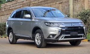 Mitsubishi Outlander 2020 Silver