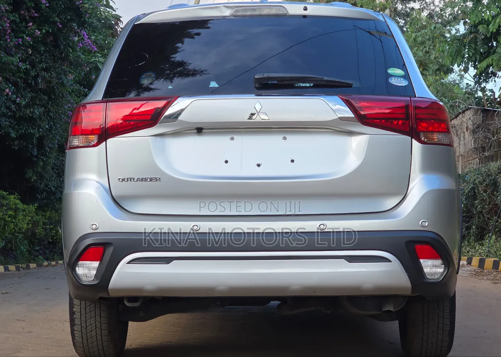 Mitsubishi Outlander 2020 Silver