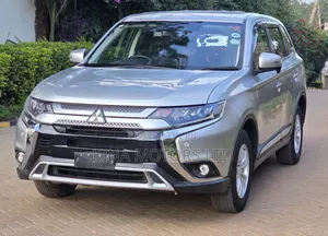 Mitsubishi Outlander 2020 Silver