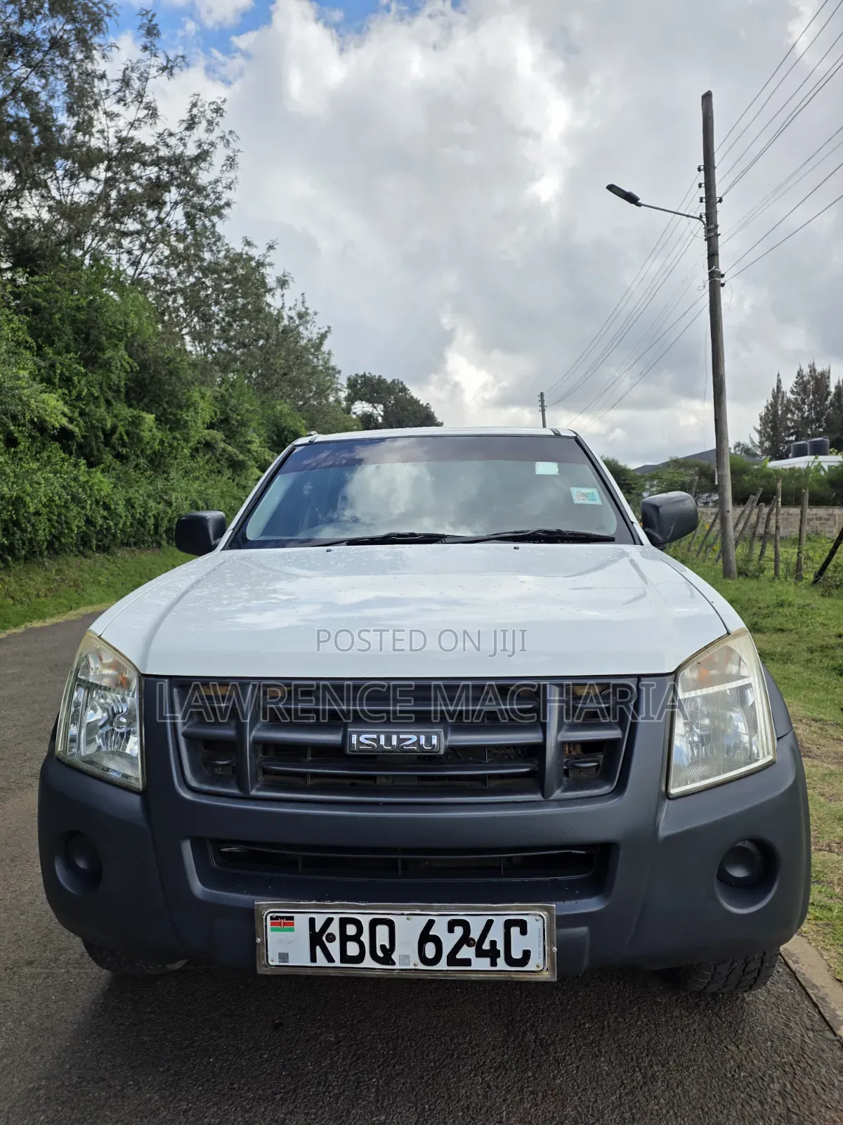 Isuzu D-MAX 2011 White