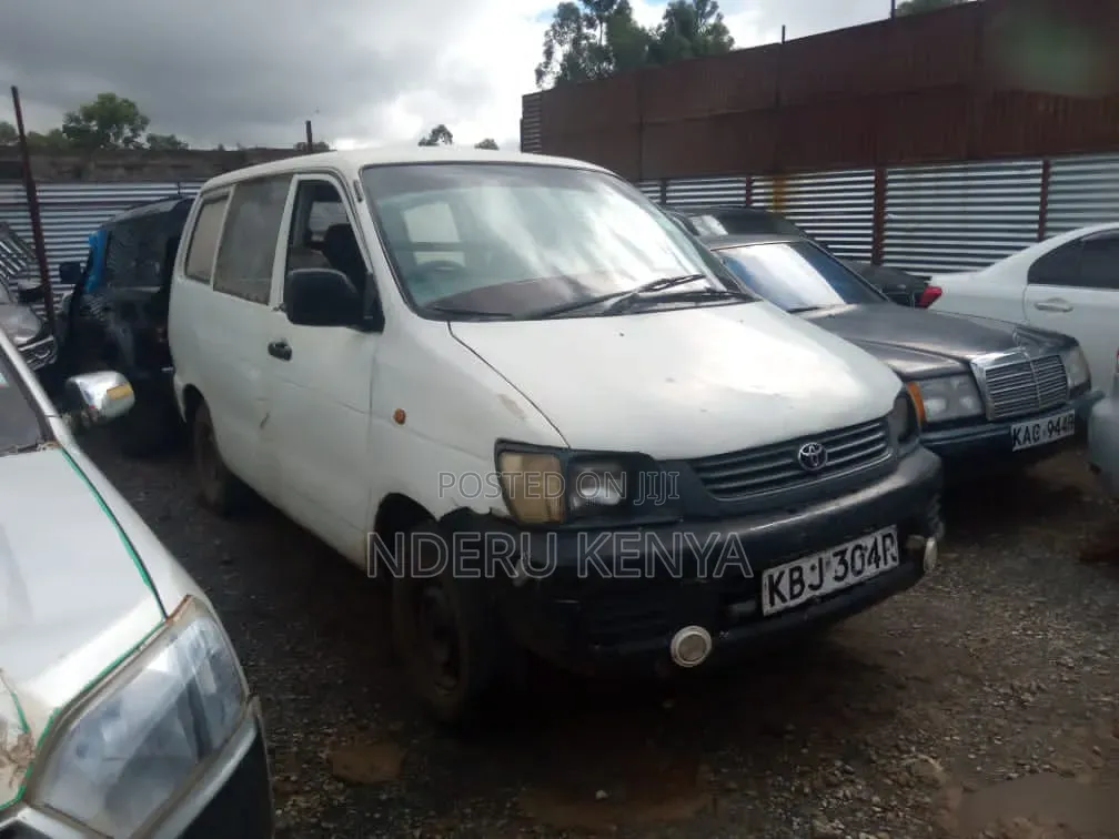 Toyota TownAce 2004 White