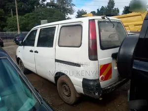 Toyota TownAce 2004 White