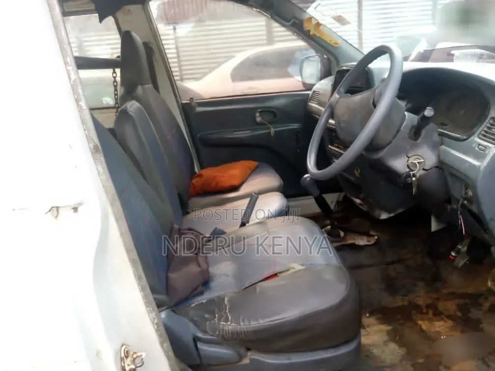 Toyota TownAce 2004 White