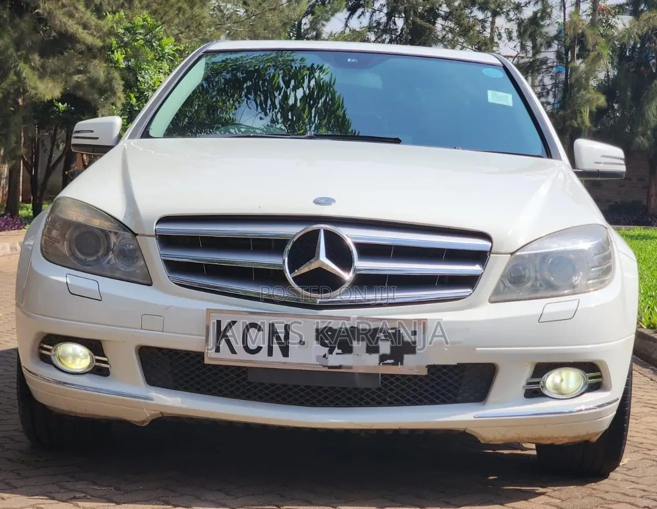 Mercedes-Benz C200 2010 Silver