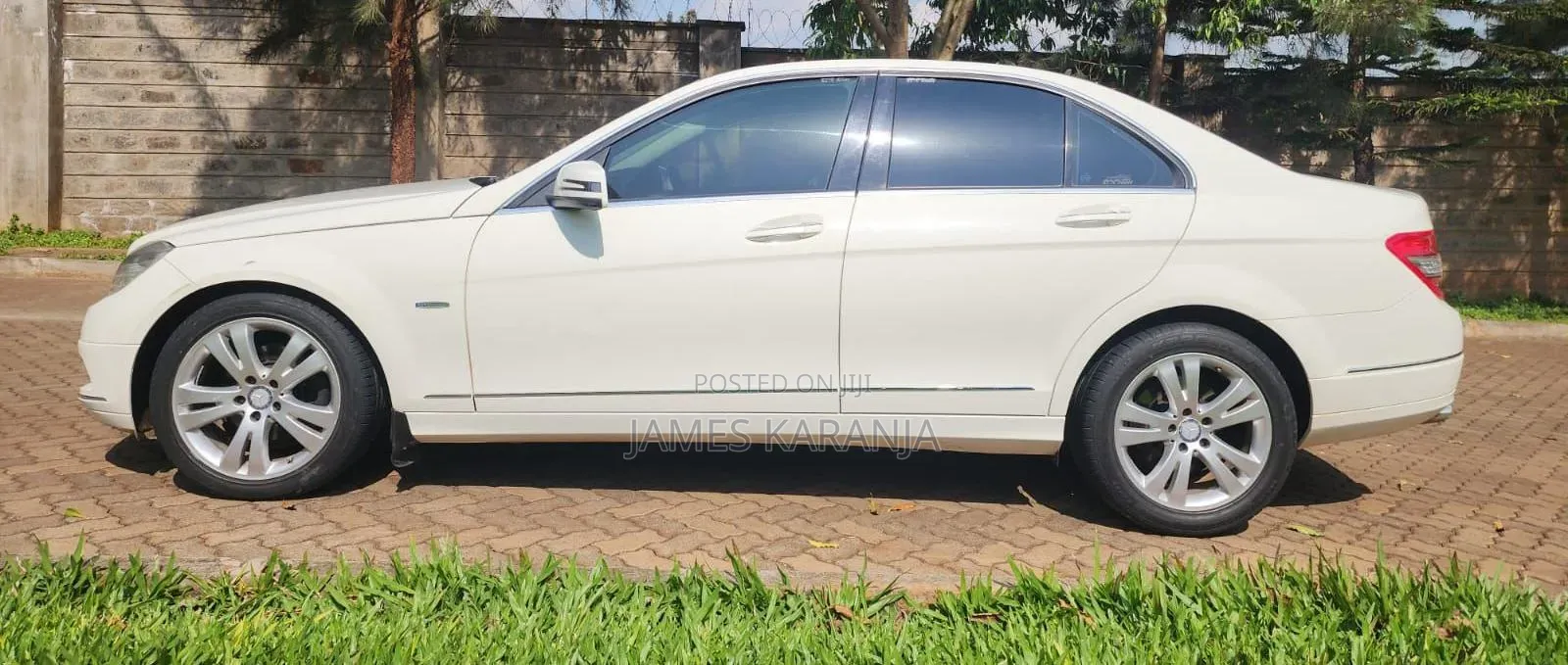 Mercedes-Benz C200 2010 Silver
