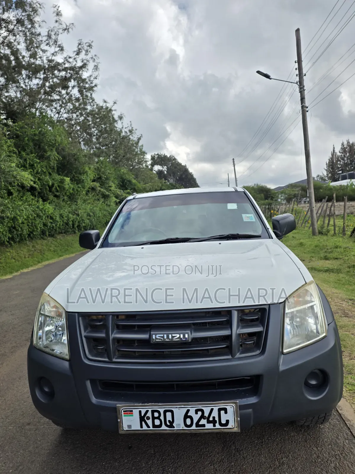 Isuzu D-MAX 2011 White
