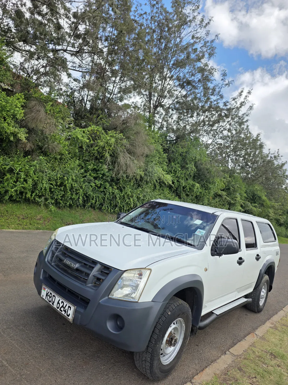 Isuzu D-MAX 2011 White