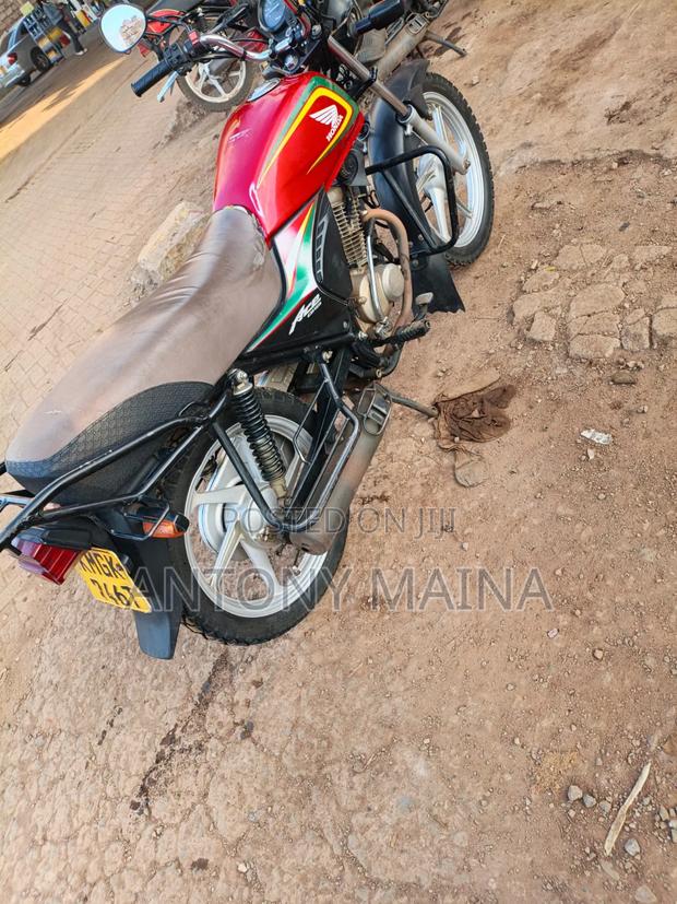 Honda CBR 2023 Red - thumbnail 5