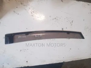 Toyota Prius Front Rh Windbreaker