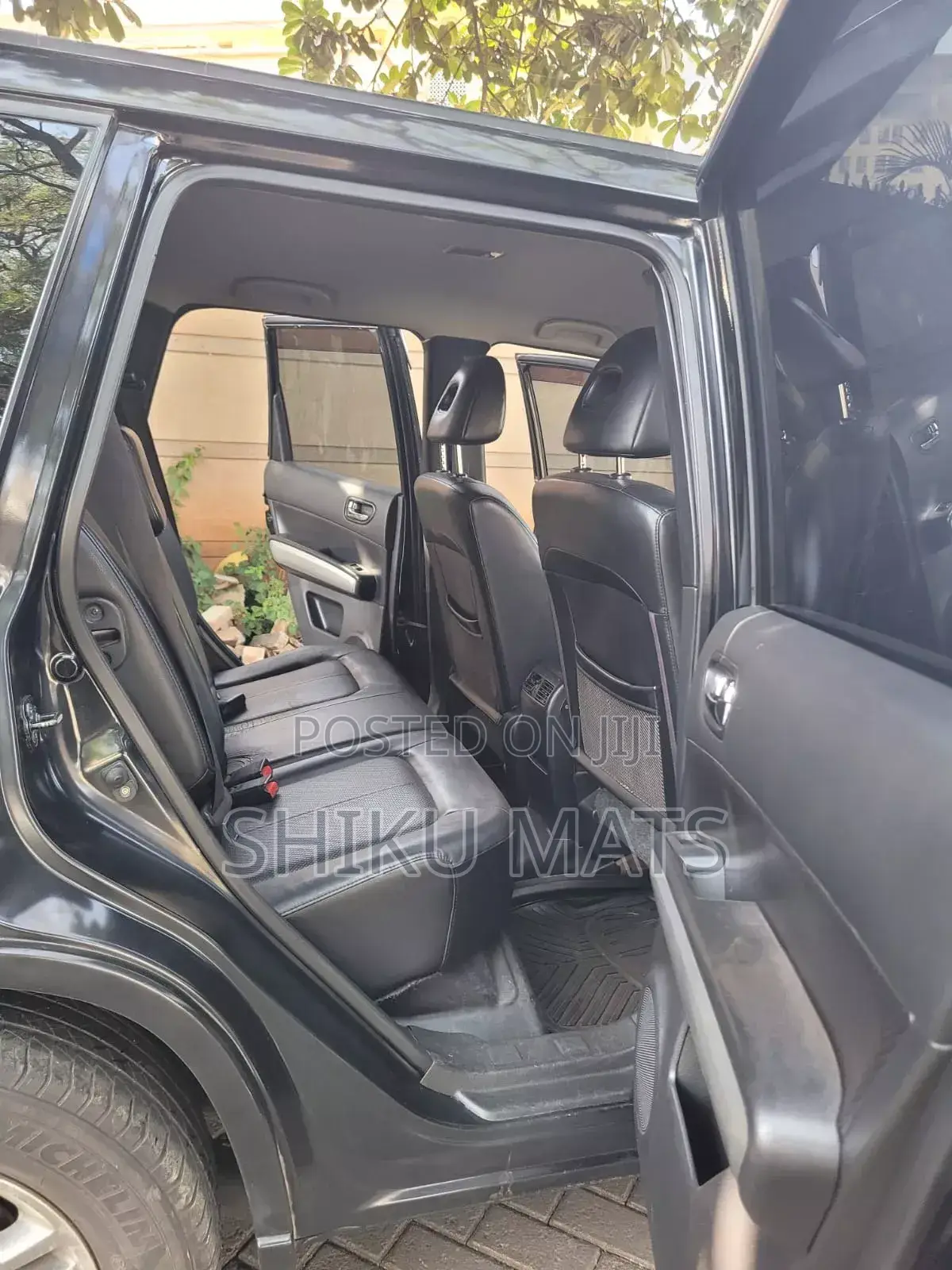 Nissan X-Trail 2012 Black