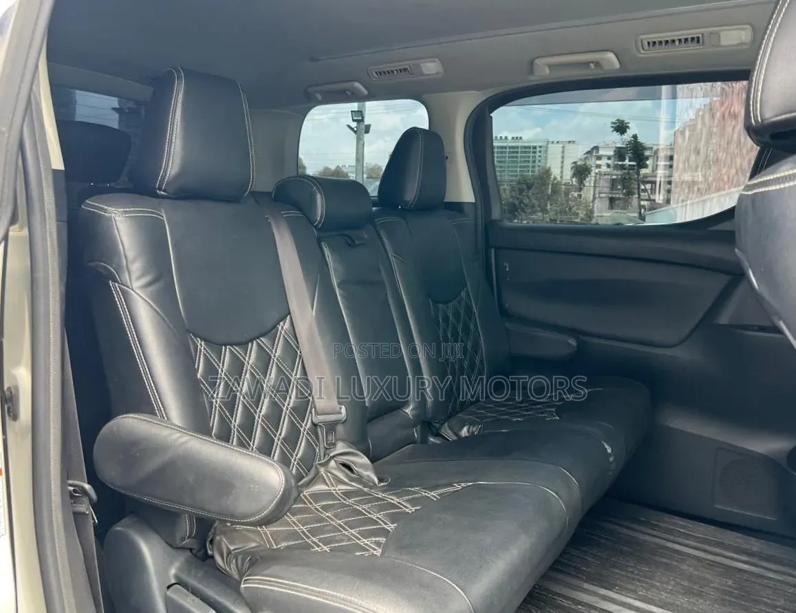 Toyota Alphard 2018 Pearl