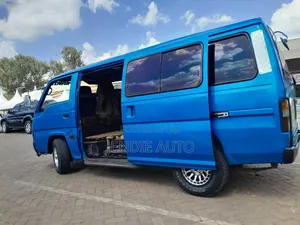 Nissan Caravan (Urvan) 1998 Blue