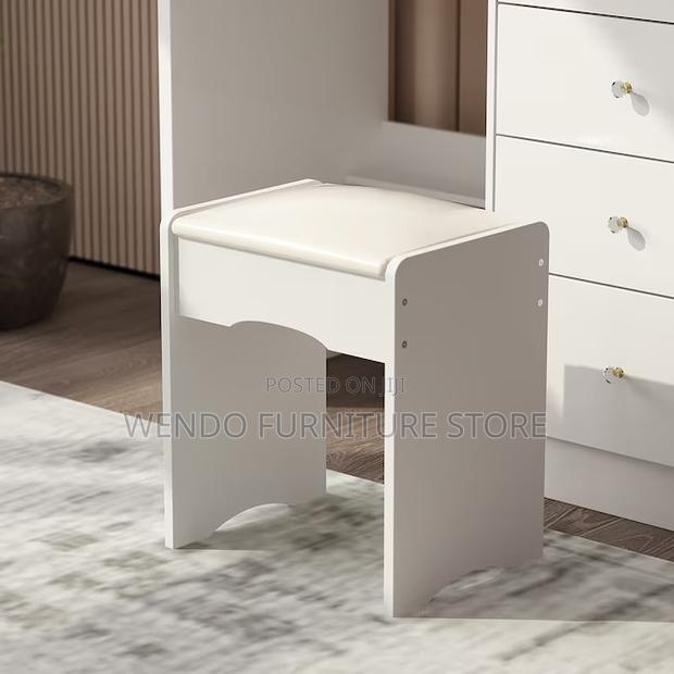 Dressers; Bedroom Vanity Seating Stool Seat - thumbnail 2