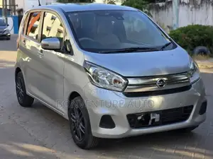 Nissan Dayz Highway Star G 2018 Silver
