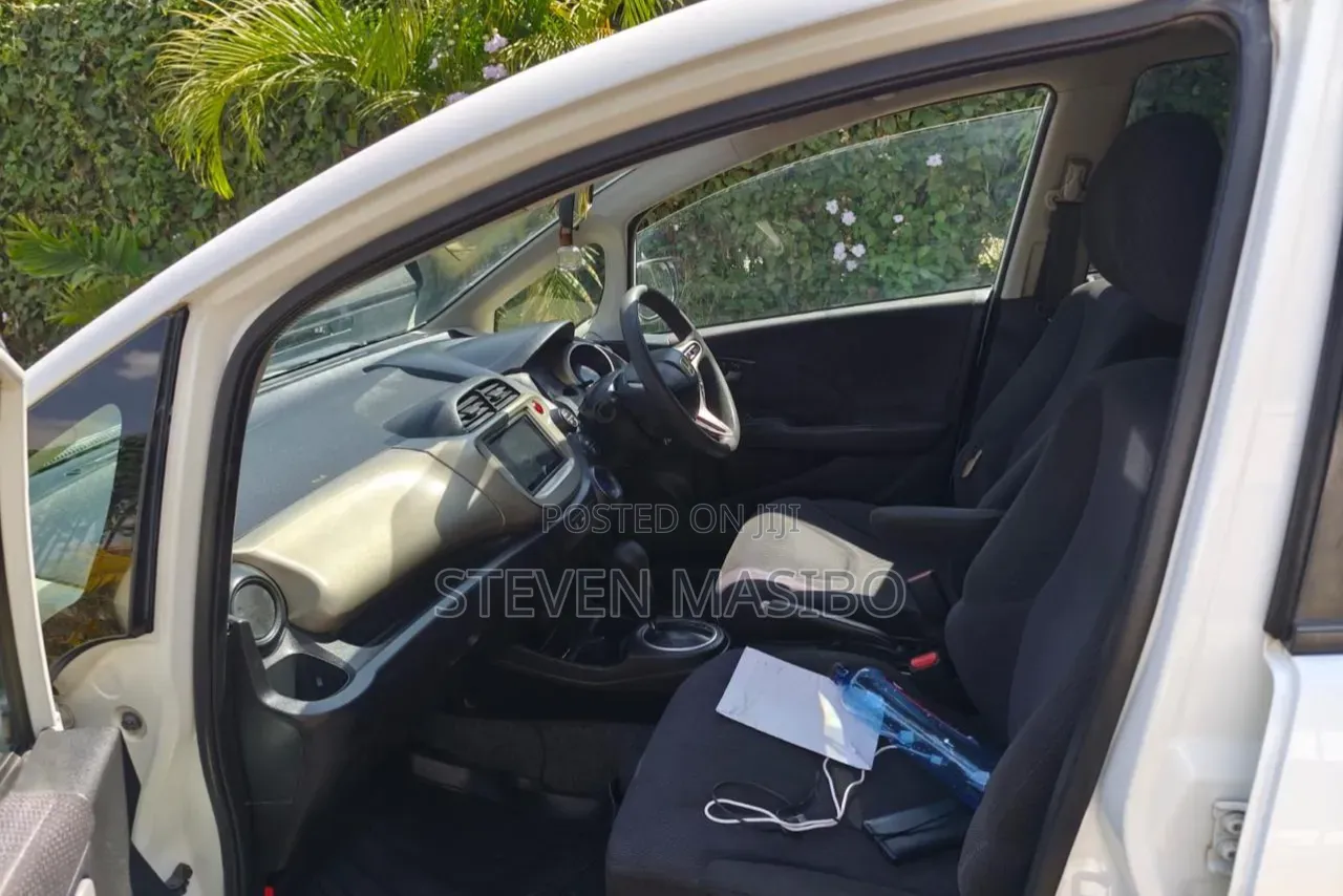 Honda Fit 2013 White