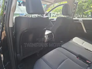Toyota Land Cruiser Prado 2.8 2023 Black