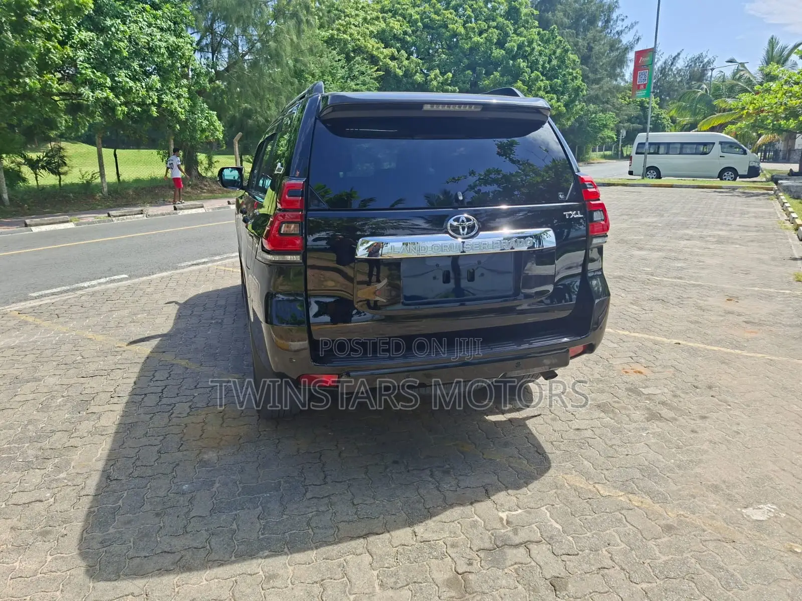 Toyota Land Cruiser Prado 2.8 2023 Black
