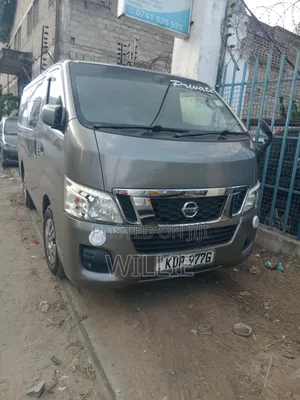 Nissan Caravan (Urvan) 2016 Grey