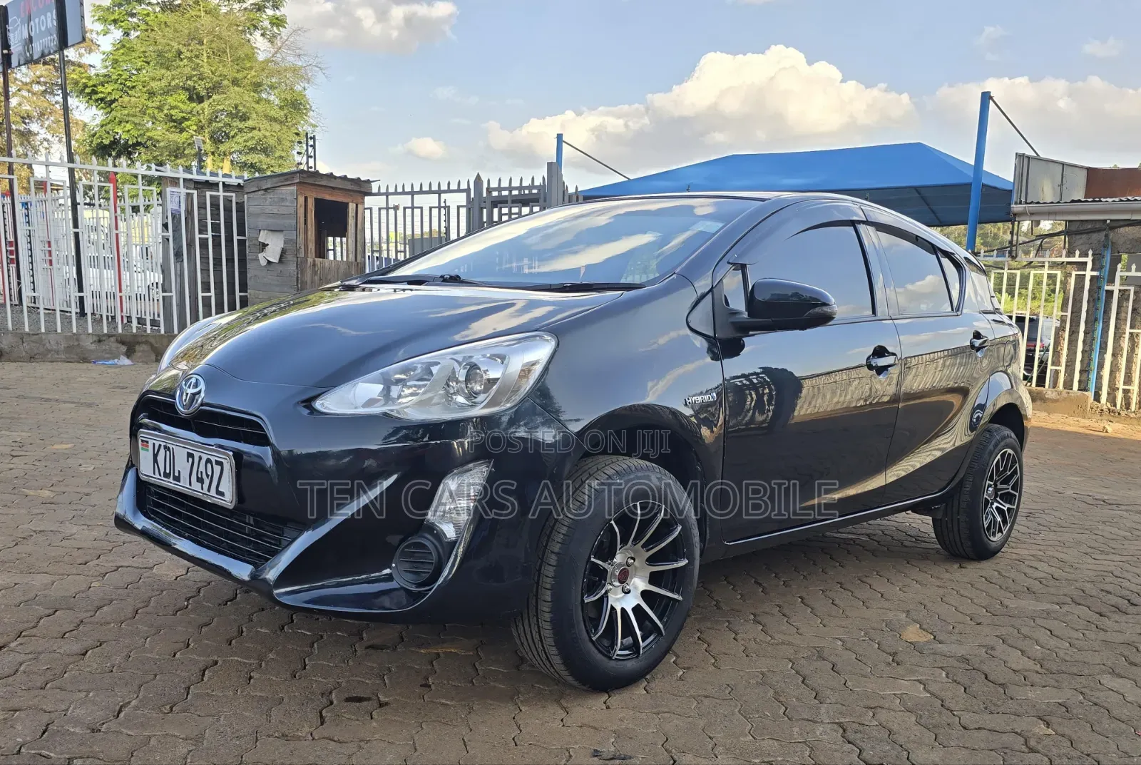 Toyota Aqua 2016 Black