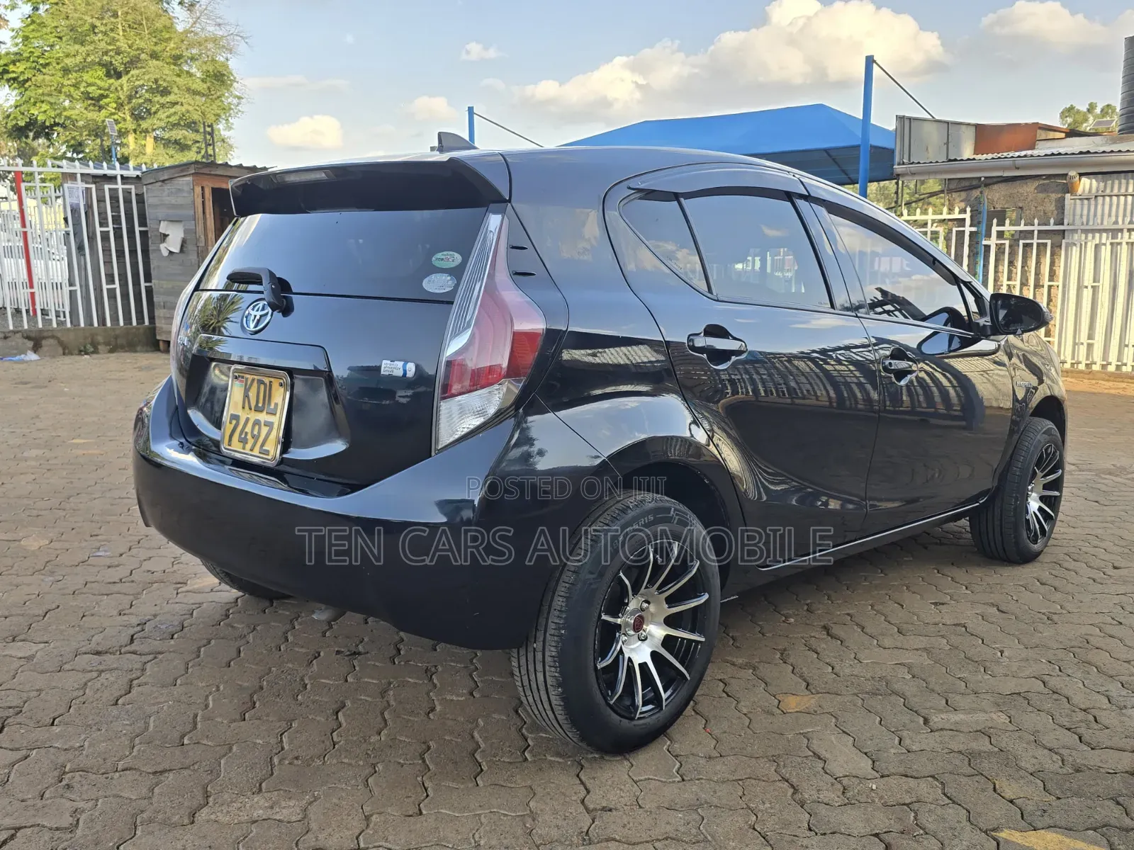 Toyota Aqua 2016 Black