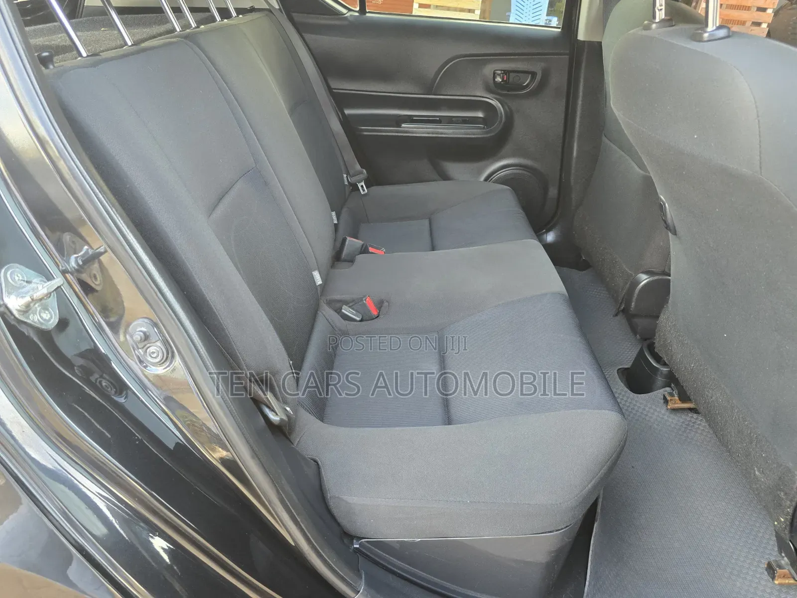 Toyota Aqua 2016 Black