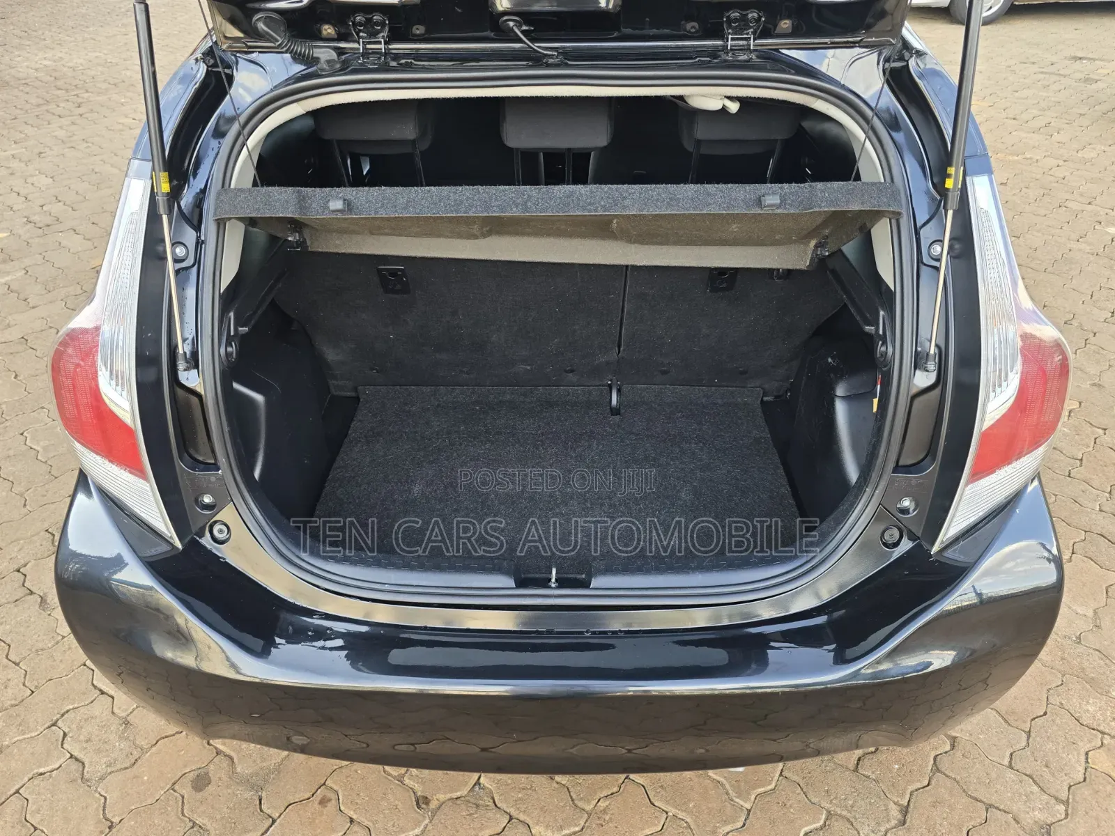 Toyota Aqua 2016 Black