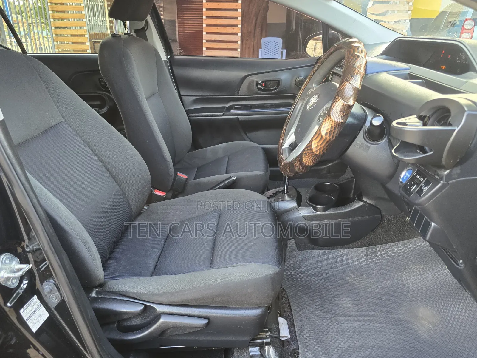 Toyota Aqua 2016 Black