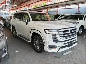 Toyota Land Cruiser 3.5 Petrol 4WD 2022 White