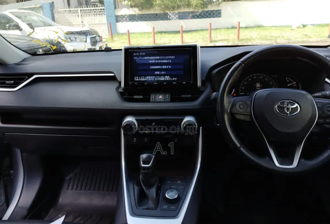 Toyota RAV4 XSE 2019 Silver