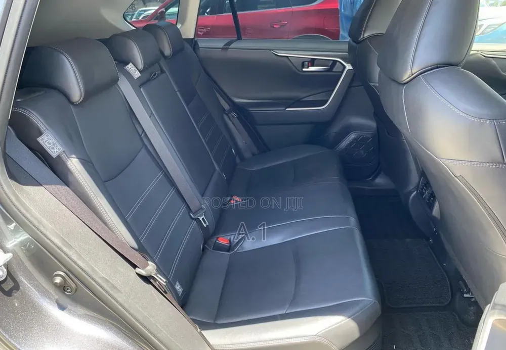 Toyota RAV4 Hybrid 2019 Gray