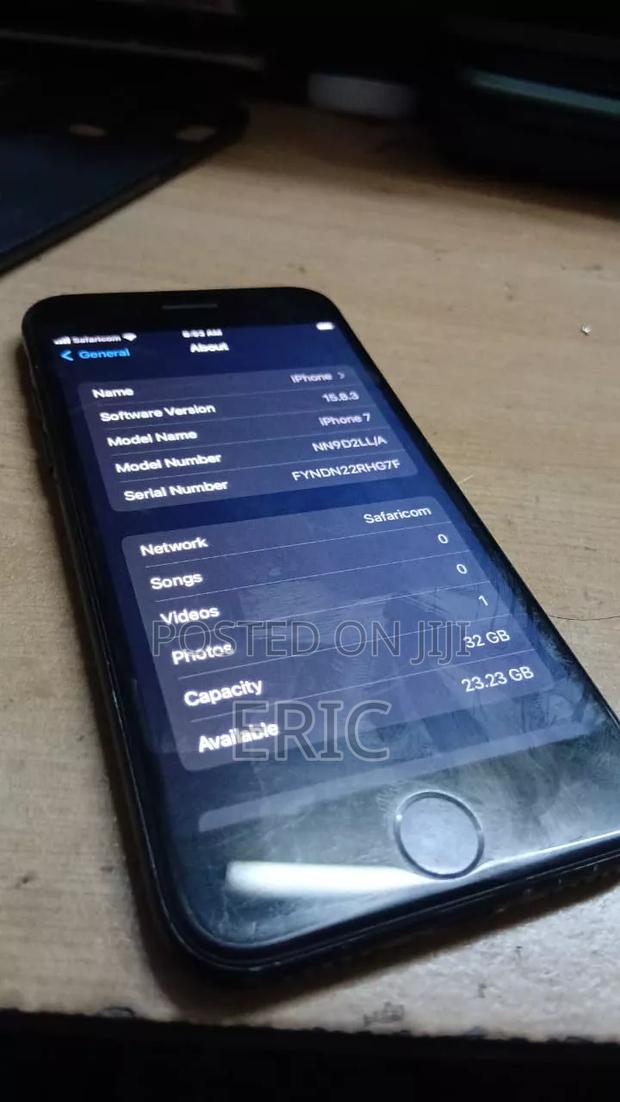 Apple iPhone 7 32 GB Black - thumbnail 3