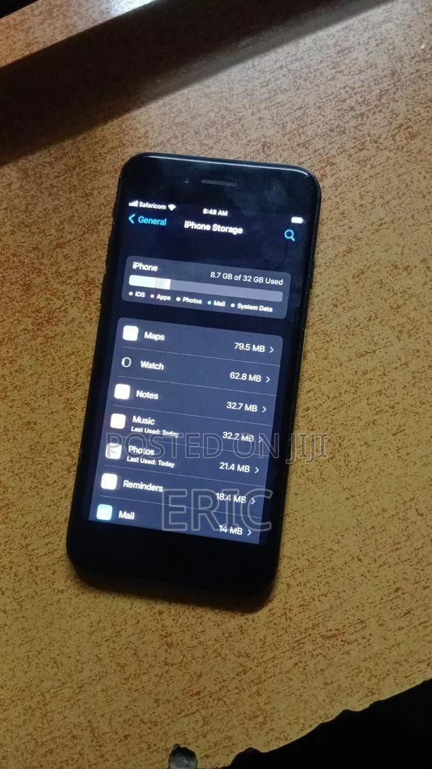 Apple iPhone 7 32 GB Black - thumbnail 6