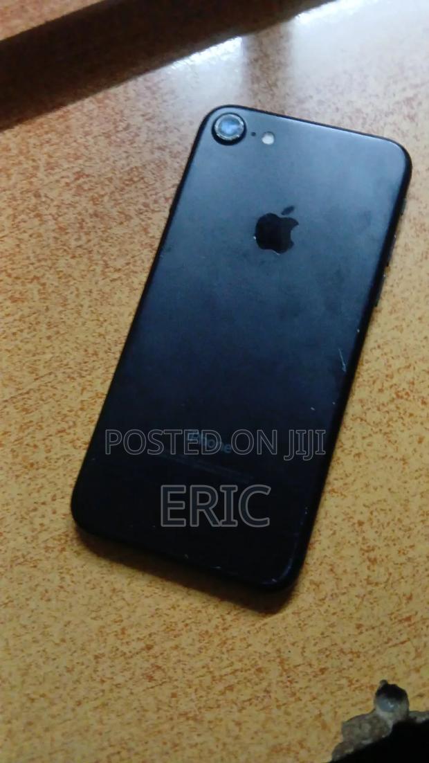 Apple iPhone 7 32 GB Black - thumbnail 7