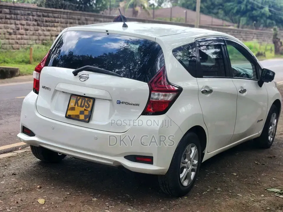 Nissan Note 2017 White