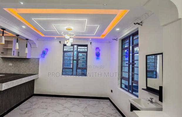 3bdrm Bungalow in Kimbo for sale - thumbnail 2