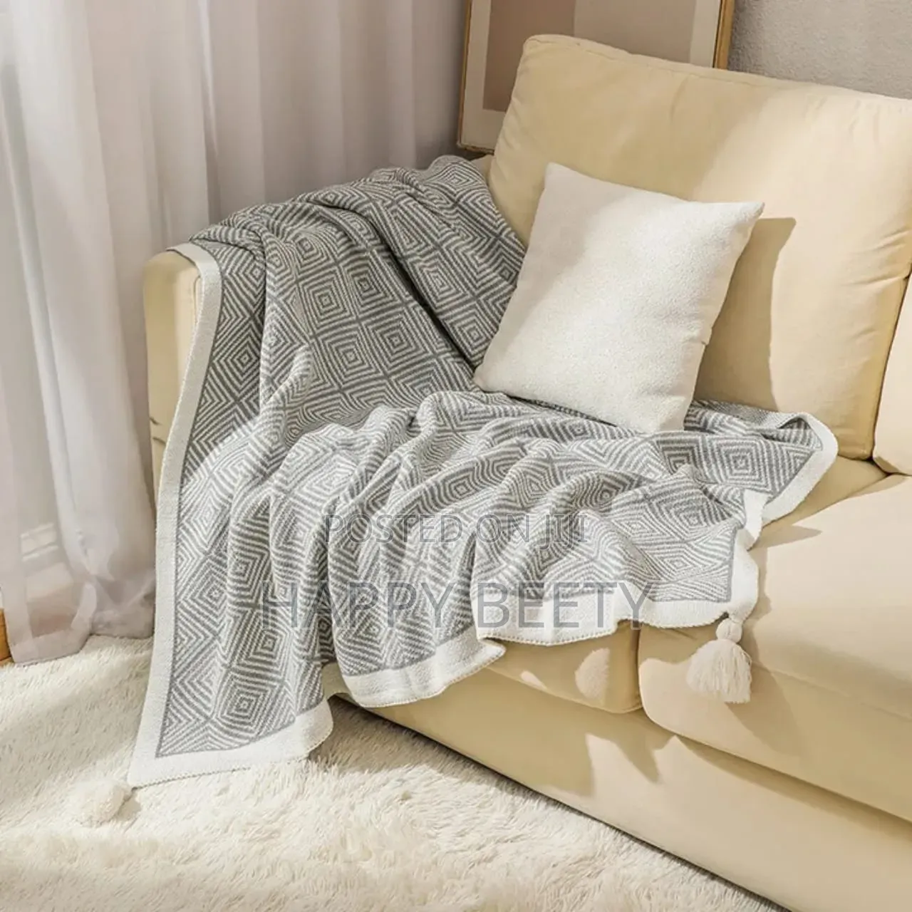 Top Notch Quality Knitted Blanket With Pendant/Tassel